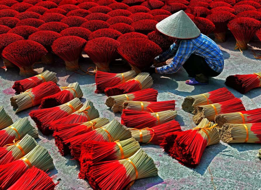 1 Day/Half Day Hanoi City Tour With Limousine Bus & Lunch - Temple of Literature explains Vietnam’s old school system