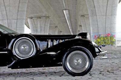 1 hour ride in vintage limousine