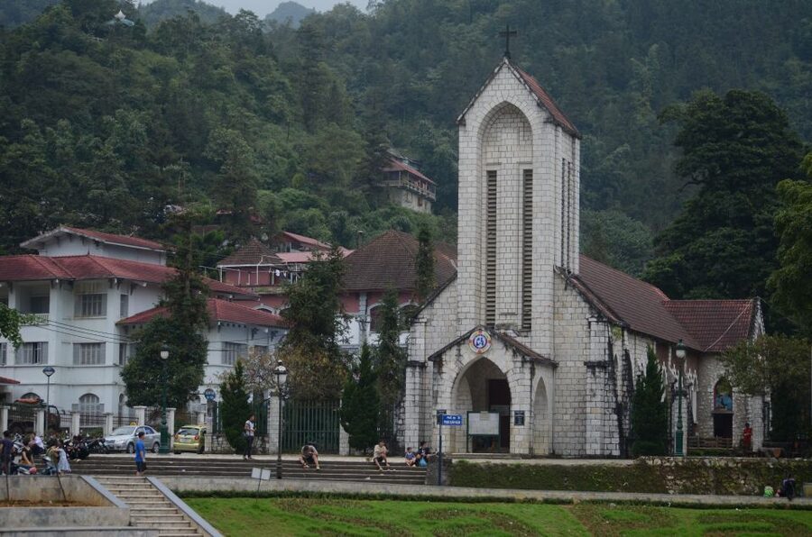2 Day-2 Night Sapa Trekking: Overnight Train &Limousine Bus - Who should choose this Sapa trip?