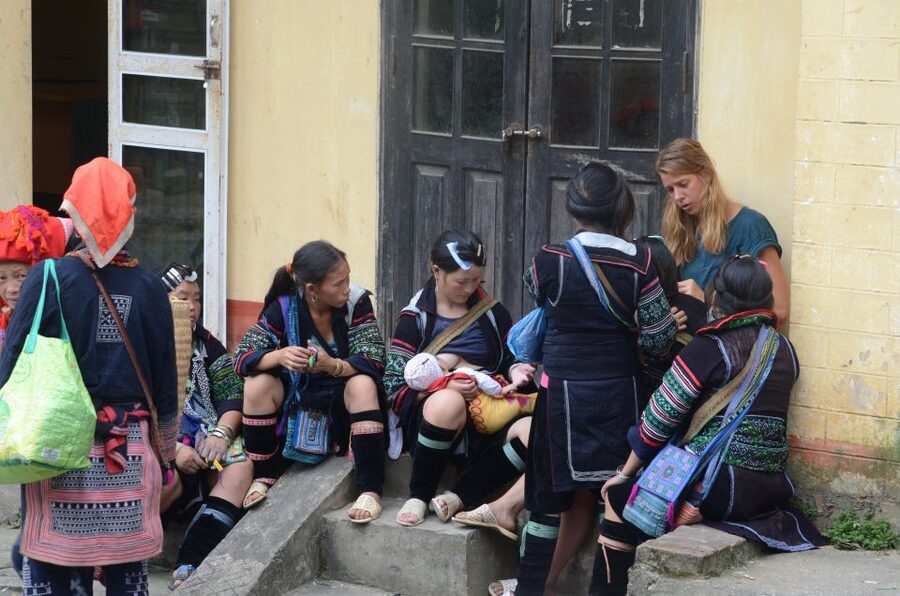 2 Day-2 Night Sapa Trekking: Overnight Train &Limousine Bus - Ma Tra and Ta Phin: a quieter morning visit