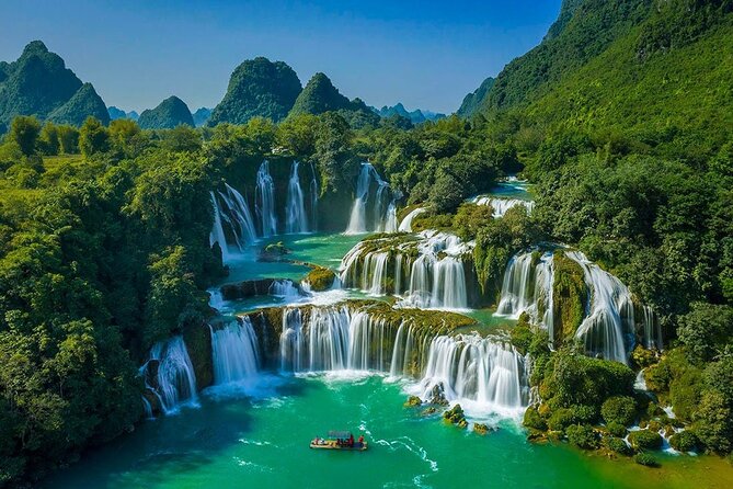 2 Days 1 Night Ban Gioc Waterfall Tour from Hanoi By Limousine - A small limousine group makes the journey easier