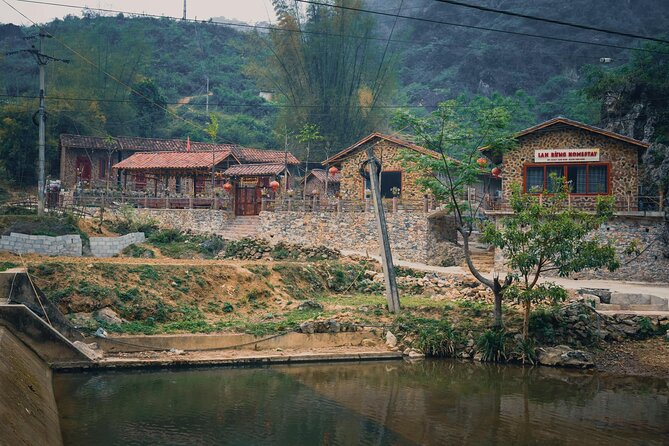 2 Days 1 Night Ban Gioc Waterfall Tour from Hanoi By Limousine - What the $220 price includes