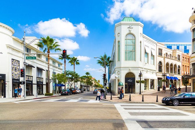 5-Hour Tour , Los Angeles, Hollywood, Beverly Hills, and all over - Rodeo Drive for High-End Shopping and People-Watching