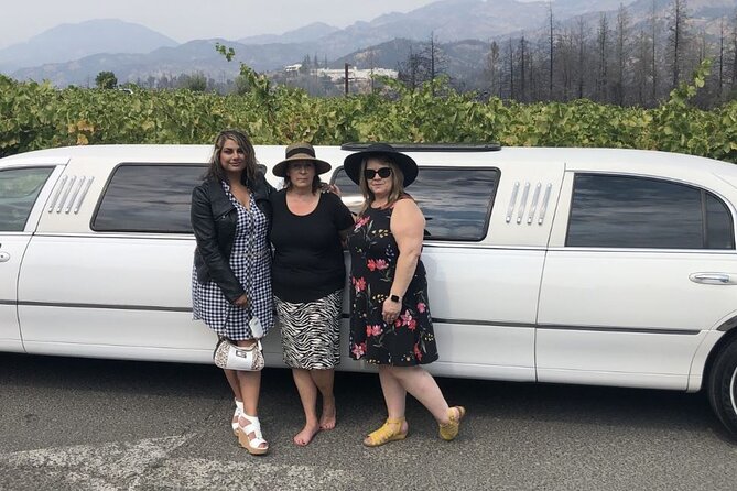 6-Hour Private Limousine Tour to Napa and Sonoma Valley Wineries - Limousine, Escalade, or another vehicle