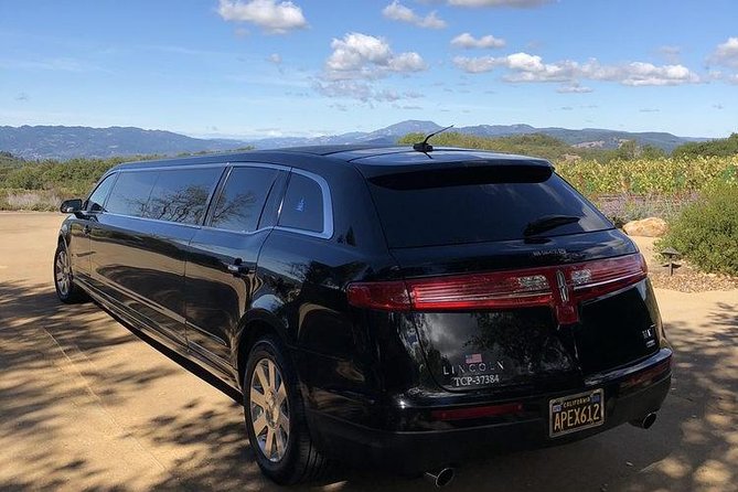 6-Hour Private Wine Country Tour of Napa in Lincoln MKT Limo (up to 8 people) - The Lincoln MKT limo and included comforts
