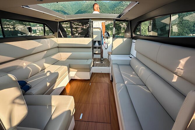7-11 Guests Luxury Limousine Boat Private Tour of Lake Como - Key points to know before you book