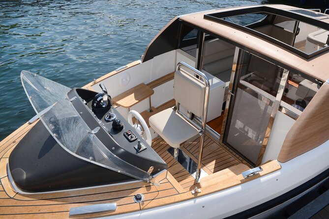 7-11 Guests Luxury Limousine Boat Private Tour of Lake Como - Villa Carlotta and Tremezzo