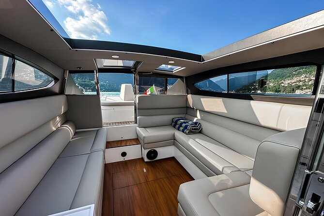 7-11 Guests Luxury Limousine Boat Private Tour of Lake Como - Villa Balbianello, Lenno, and Isola Comacina