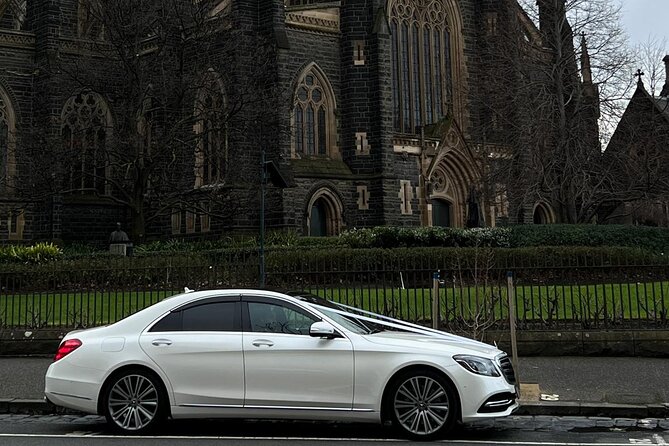 Airport Transfers - Chauffeur Car & Limo Services of Melbourne - Longer Trips to the Peninsula and Yarra Valley