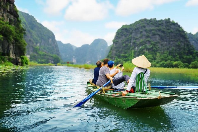 Amazing Luxury Hoa Lu Tam Coc 1 Day - Small Group Tour With Limousine bus - Vietnamese buffet lunch around midday