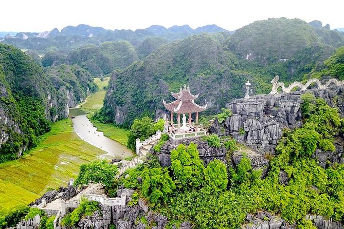 Best Service - Hoa Lu -Trang An - Mua Cave Limousine - All Inclusive - Lunch with Vietnamese dishes