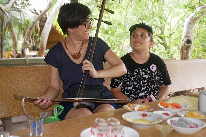 BIG BOSS private LIMOUSINE DAY TRIP TO MEKONG DElTA - What the guide adds to the day