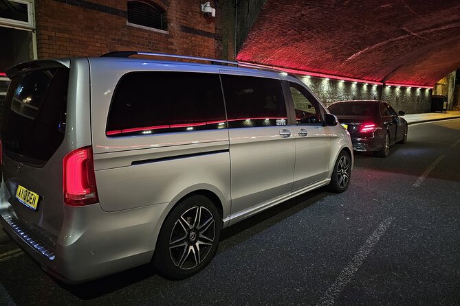 Chauffeur Limo Service From Heathrow Airport to London any Hotels - What the one-hour ride includes