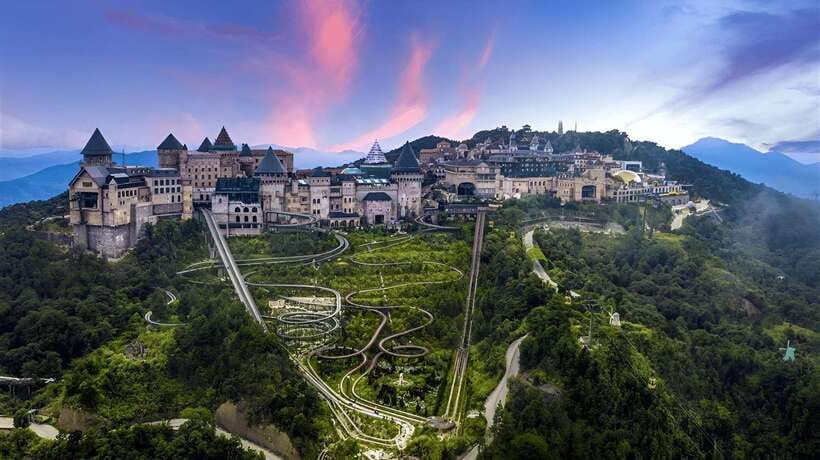 Da Nang: Ba Na Hills and Golden Bridge Limousine Tour - Golden Bridge and Flower Garden: arrive ready for photographs