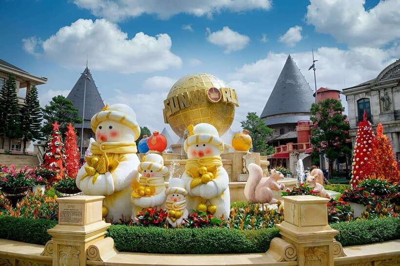 Da Nang: Ba Na Hills and Golden Bridge Limousine Tour - The second cable car leads to the French Village