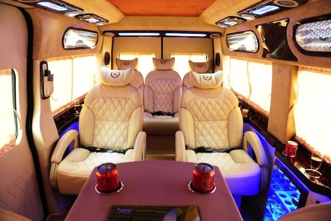 Da Nang To Hoi An Transfer By Limousine Dcar Luxury - Communication and driver service