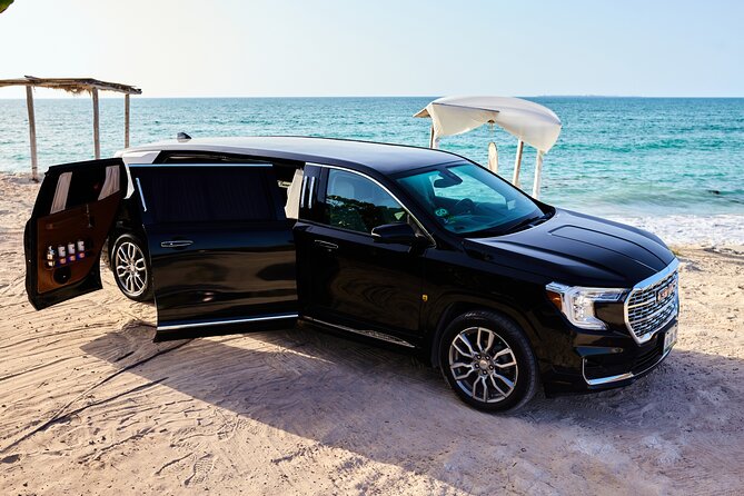Deluxe Limousine GMC from Cancun Airport - What the Cancun Airport pickup is really like