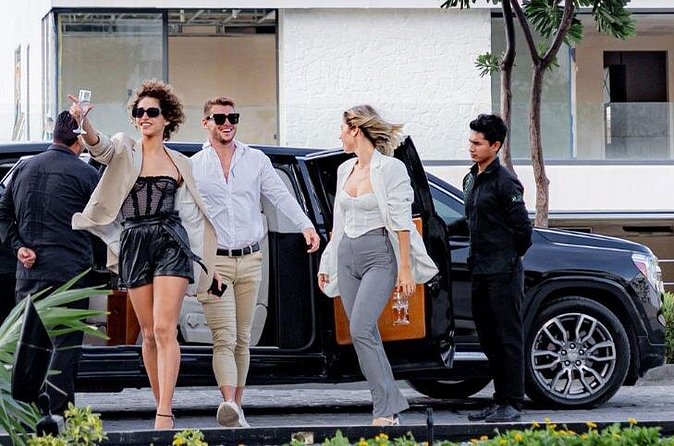 Deluxe Limousine GMC from Cancun Airport - Who will get the most from this transfer?