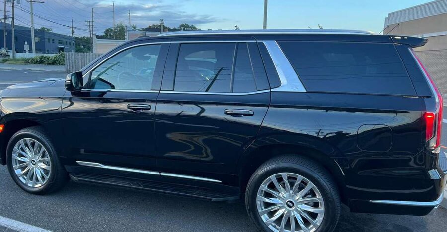 Express Limo Inc. - What the chauffeur adds to the ride