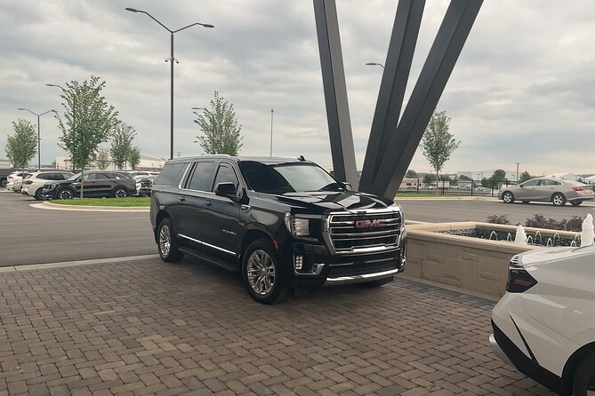 First class limo in Nashville, Tennessee luxury car - What Is Included in the $108 Price