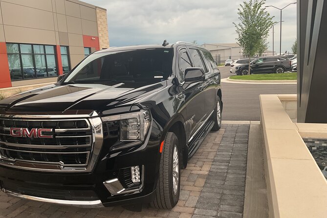 First class limo in Nashville, Tennessee luxury car - Airport Transfers and Event Transportation