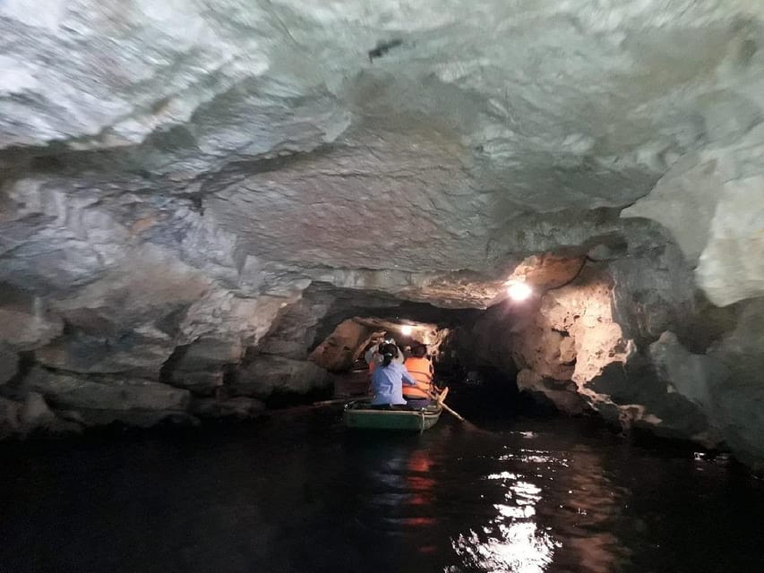 Friendly Travel: Hoa Lư/ Trang An/ Mua Cave - Limousine Car - Key points at a glance