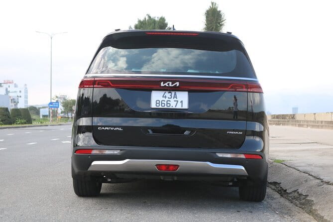 From Da Nang Airport to Hoi An Limousine Transfer Shuttle - The arrival handoff at your Hoi An hotel