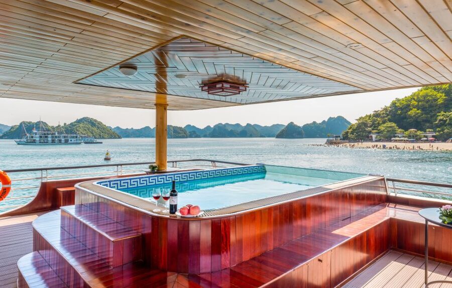 From Hanoi: 1-Day Halong 5-Star Cruise w/Jacuzzi & Limousine - Kayaking or bamboo boating through Luon Cave