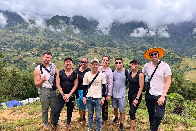 From Hanoi: 2-Day Overnight Sapa Tour by Luxury Van Limousine - The long road from Hanoi to Sapa