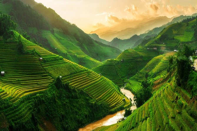 From Hanoi: 2-Day Overnight Sapa Tour by Luxury Van Limousine - Arriving in Sapa and choosing your first walk