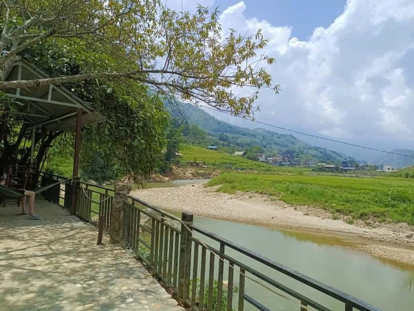 From Hanoi: 2-Day Sapa Limo Bus Tour & Fansipan Peak Visit - Day two: cable car to the Roof of Indochina