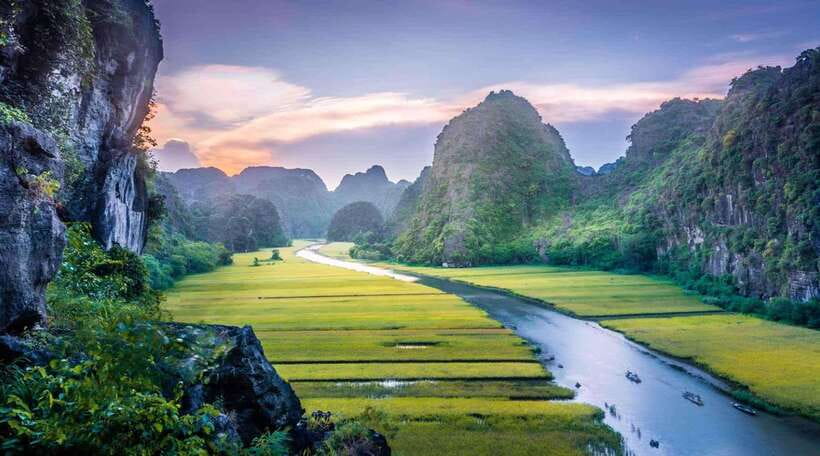 From Hanoi : Ninh Binh Day Trip by Limousine with Lunch - Mua Cave demands nearly 500 steps