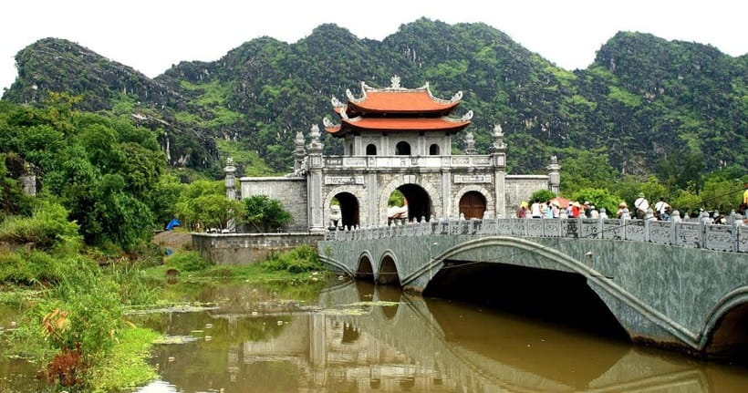 From Hanoi : Ninh Binh Day Trip by Limousine with Lunch - Who should book this Ninh Binh day trip?