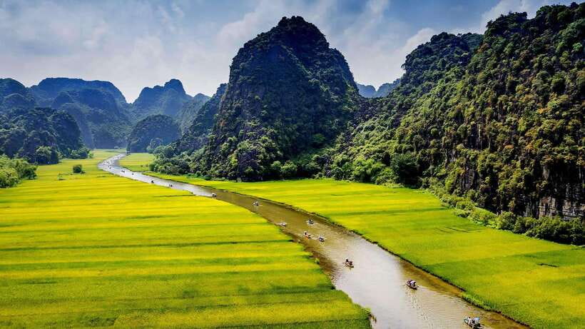 From Hanoi : Ninh Binh Day Trip by Limousine with Lunch - Choosing between the three itineraries