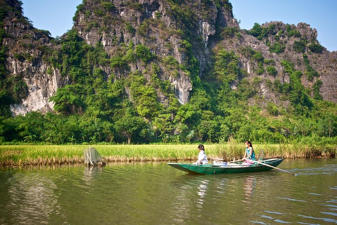 Full day Hoa Lu, Tam Coc and Mua Cave by Limousine from Hanoi - Mua Cave and the nearly 500-step climb
