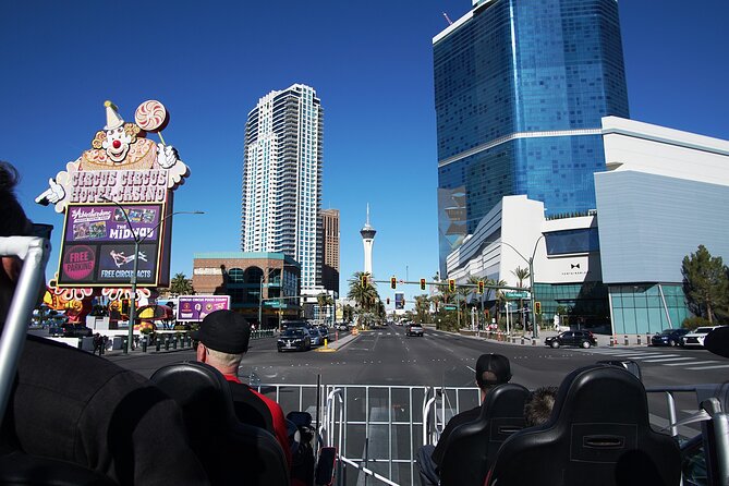 Giant Shopping Cart Limo Ride in Las Vegas - MGM Lion, Paris Eiffel Tower, and The Venetian