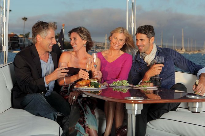 Gold Coast Private Skippered Limo on the Water Canal Cruise - Why the private group format matters