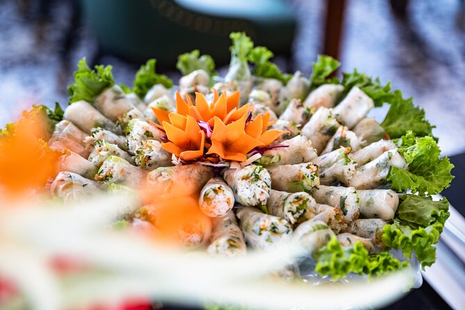 Halong bay 5star Cruise Day Trip: Buffet lunch & Limousine bus - Who will enjoy this day cruise most?