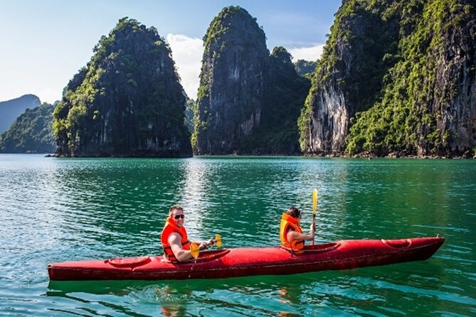 Halong Bay Day Tour 6Hour Deluxe Cruise Limousine Bus Small Group - Sung Sot Cave and its high ceilings