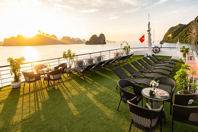 Halong bay Luxur Cruise Day trip: Buffet lunch & Limousine bus - Ti Top Island and the climb for the view