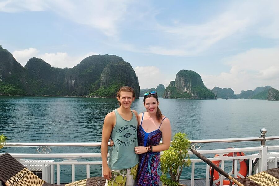 Hanoi:Best 5-Star Ha Long 1 Day Tour with limousine transfer - Boarding at Ha Long International Port