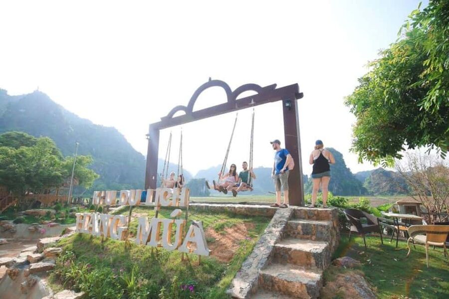 Hanoi: Full-Day Bai Dinh - Trang An & Mua Cave by Limousine - What the $49 price really includes