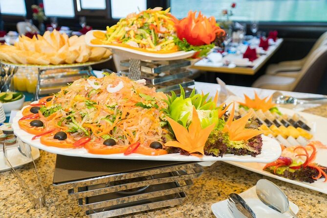 Hanoi : Halong Bay 7-Hour Luxury Cruise with Limousine Transfer - Sung Sot Cave and the 200-step walk