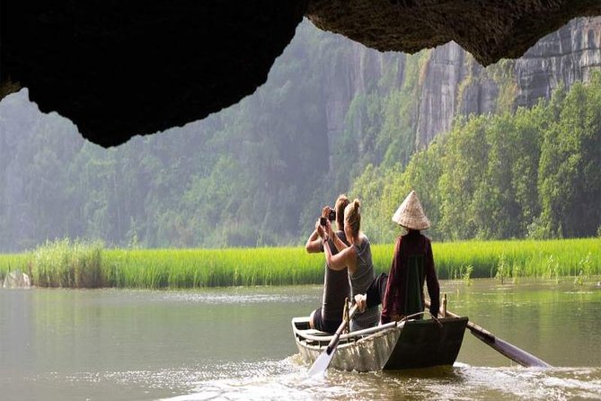 Hanoi - Hoa Lu - Trang An - Mua Cave - 1 Day Tour - Luxury Limousine From Hanoi - Who should book this day?