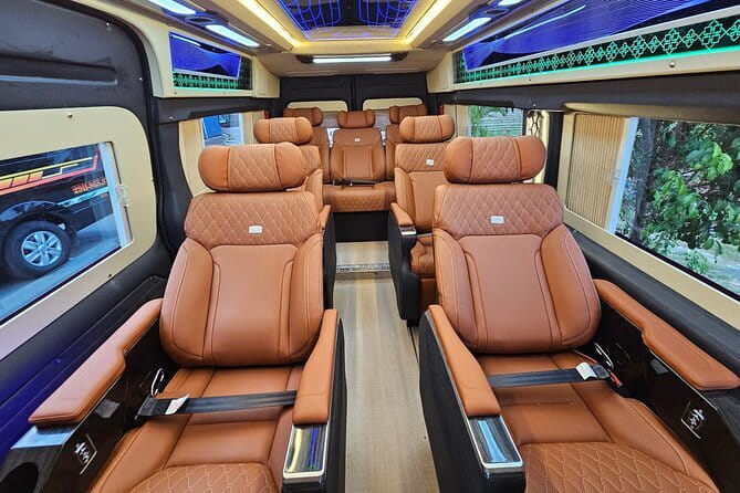 Hanoi to Halong Bay Limousine Bus Transfer - The three-hour road ride to Halong City