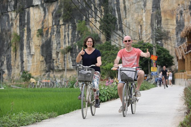 Hoa Lu - Tam Coc Luxury Small group 1D: Limousine bus, biking, boat trip, Lunch - The 7:30 am Hanoi pickup