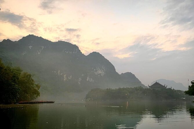 Hoa Lu - Tam Coc - Mua Cave Full Day - LIMOUSINE - Who should choose this day trip
