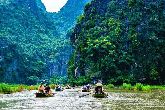 Hoa Lu - Trang An - Mua Cave- 1 Day Trip from Hanoi By Limousine and Small Group - Buffet Lunch and a Taste of Local Food