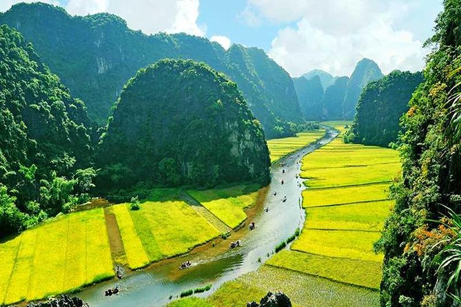 Hoa Lu - Trang An - Mua Cave- 1 Day Trip from Hanoi By Limousine and Small Group - Guides, Group Size, and the Feel of the Day