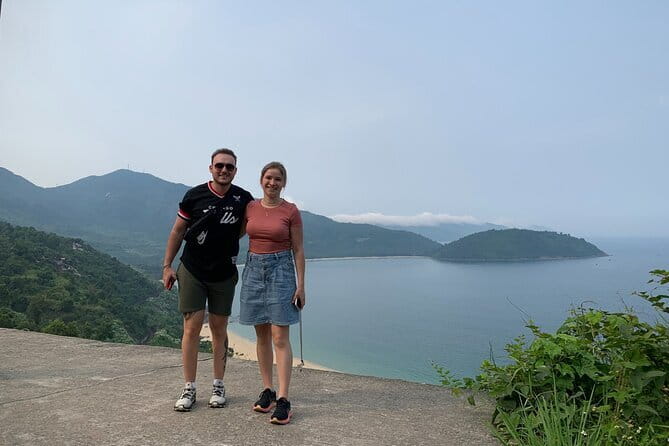 Hoi An - Hue: Daily Limousine Bus - Riding north toward Hue in a limousine
